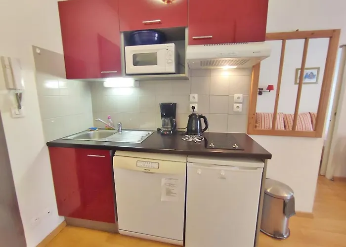 Oo, T2, Centre Luchon, Wifi, Casier à Skis, Ascenseur, 4 Personnes Appartement